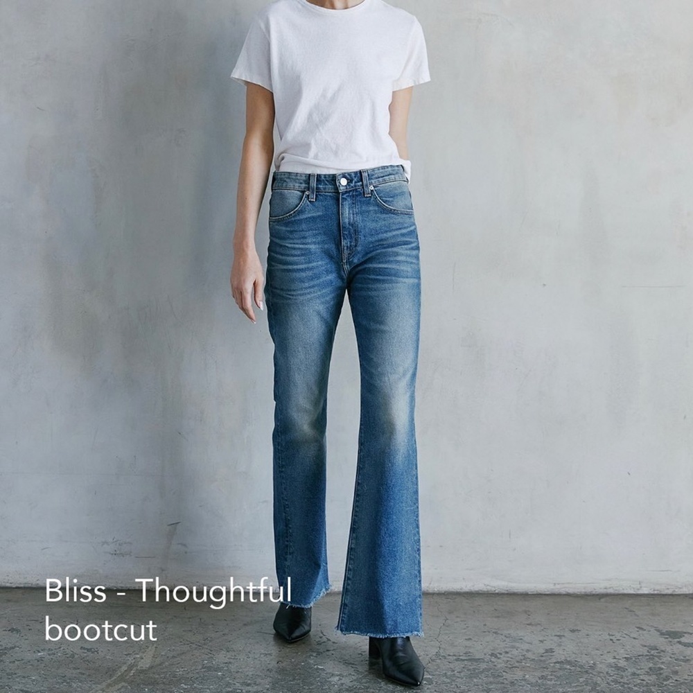 CQY x ANTHROPOLOGIE | Bliss High-Rise Bootcut Flare Raw Hem Jeans | Size 25